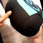 Twerk sur Dick Big Booty asiatique japonaise twerk le cul sur un gode AnyaBare courte vidéo
