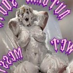 WAM FETISH WHITE CREAM PIE MESS AUTUMN SOUTH COVERED IN WET CREAMY CRUST!