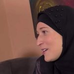 Hot woman in a hijab gave a blowjob to an unknown