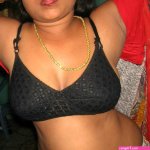 bhabhi boudi saree hot clevege aunty milf Blouse Boobs navel crazybeautylover sareeseduction seductive erotic selfie crazybeautylover