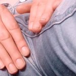 Bbw wetting and masturbating til orgasm in piss soaked jeans after long hold