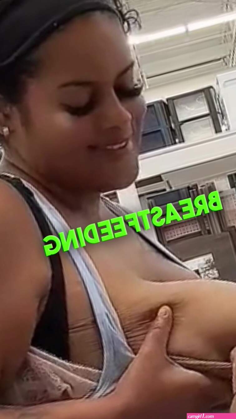 Massive black boobs (photos)