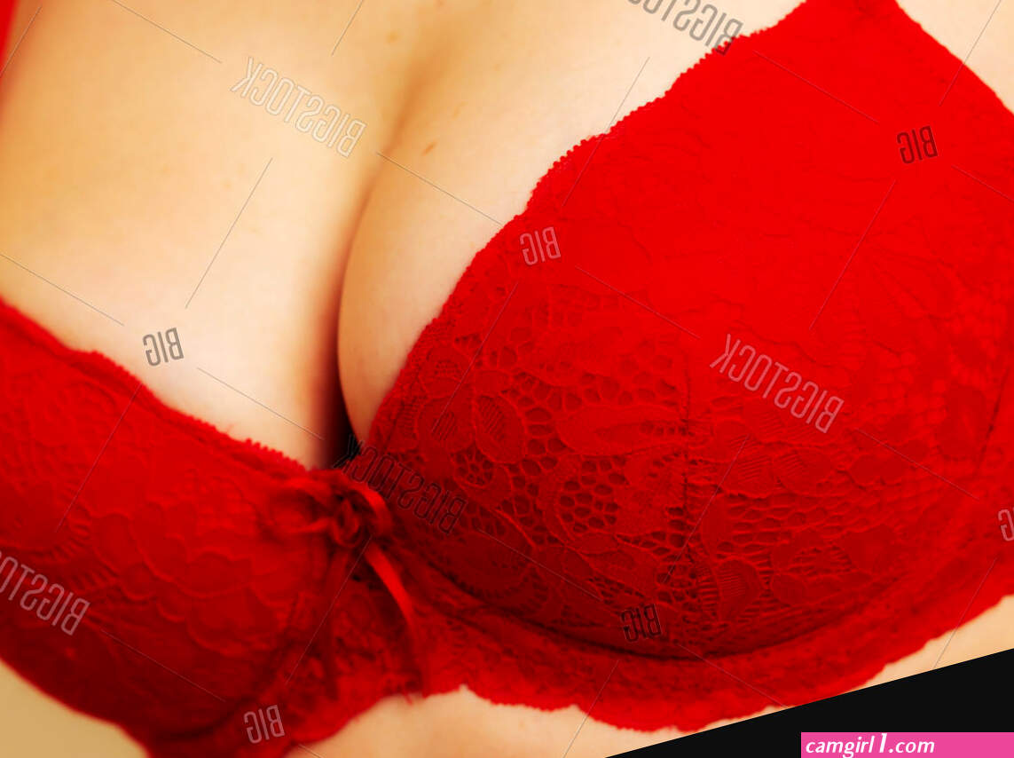 Read bra boobs (photos)