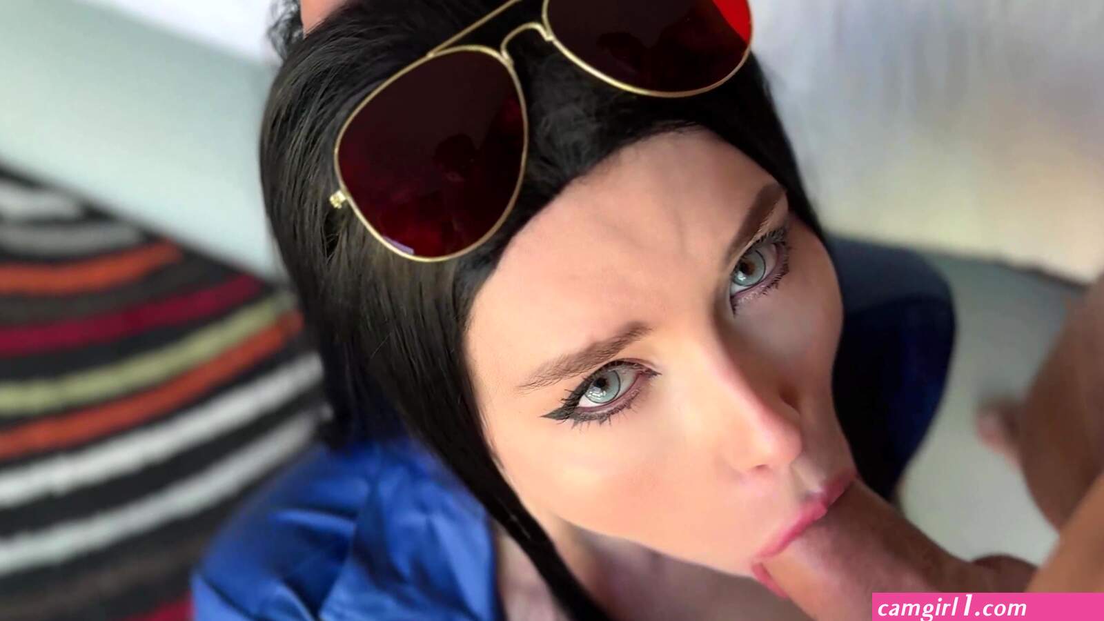 Sweetie fox blowjob 256 (photos)