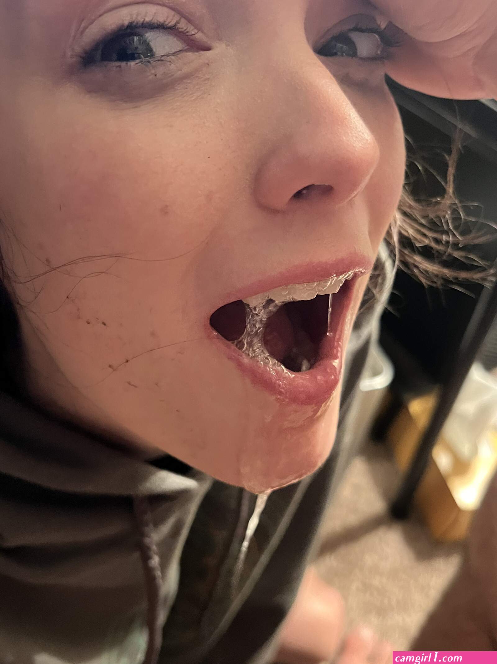 Pussy cum bubbles (photos)